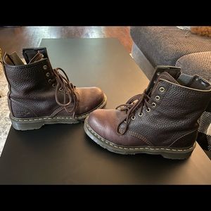 Womens size 8 Dr Marten steel toe boots